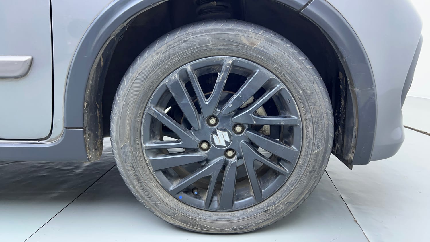 Used 2022 Maruti Suzuki Celerio ZXi Plus Petrol Manual tyres RIGHT FRONT TYRE RIM VIEW