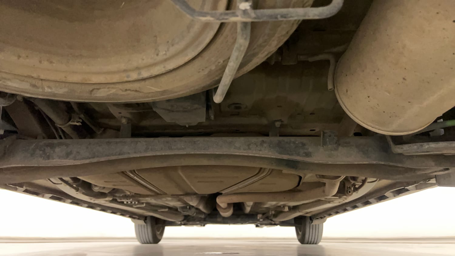 Used 2019 Maruti Suzuki XL6 Alpha AT Petrol Petrol Automatic extra REAR UNDERBODY VIEW (TAKEN FROM REAR)
