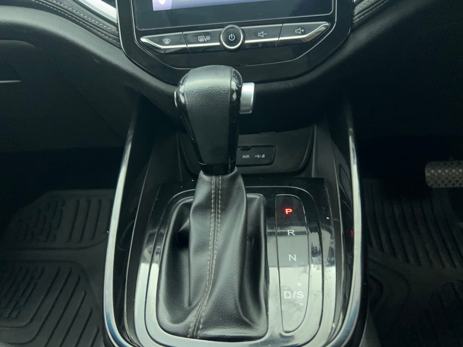 Used 2019 MG Motors Hector Sharp 1.5 DCT Petrol Petrol Automatic interior GEAR  KNOB VIEW