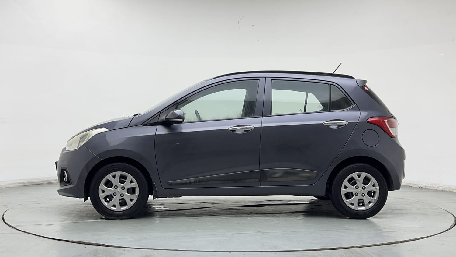 Used 2014 Hyundai Grand i10 Sportz 1.2 Kappa VTVT Petrol Manual exterior LEFT SIDE VIEW