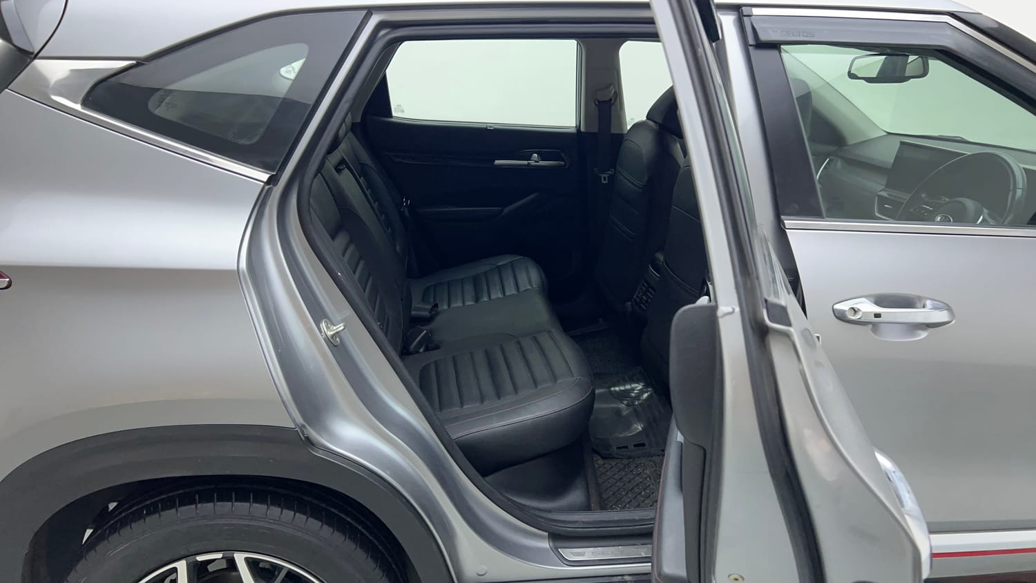 Used 2019 Kia Seltos GTX 1.4 Petrol Manual interior RIGHT SIDE REAR DOOR CABIN VIEW