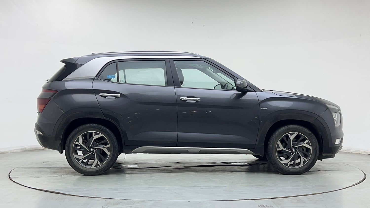 Used 2022 Hyundai Creta SX (O) 1.5 Diesel Automatic Diesel Automatic exterior RIGHT SIDE VIEW