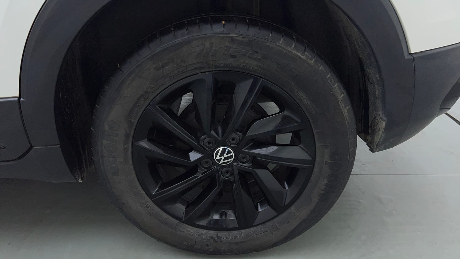 2022 Volkswagen Taigun Highline 1.0 TSI AT-35