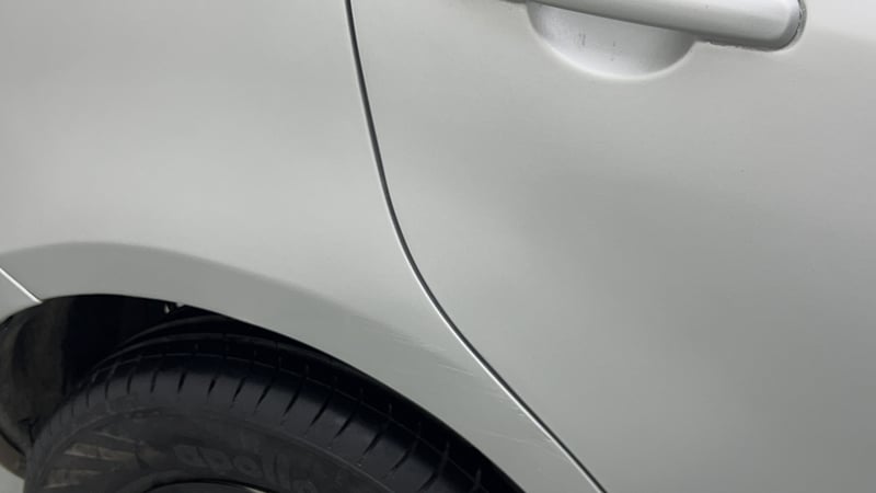 Used 2017 Maruti Suzuki Swift VXI (O) Petrol Manual dents MINOR SCRATCH