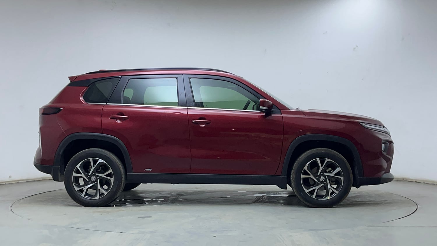 Used 2023 Toyota Urban Cruiser Hyryder V AWD NeoDrive Petrol Manual exterior RIGHT SIDE VIEW