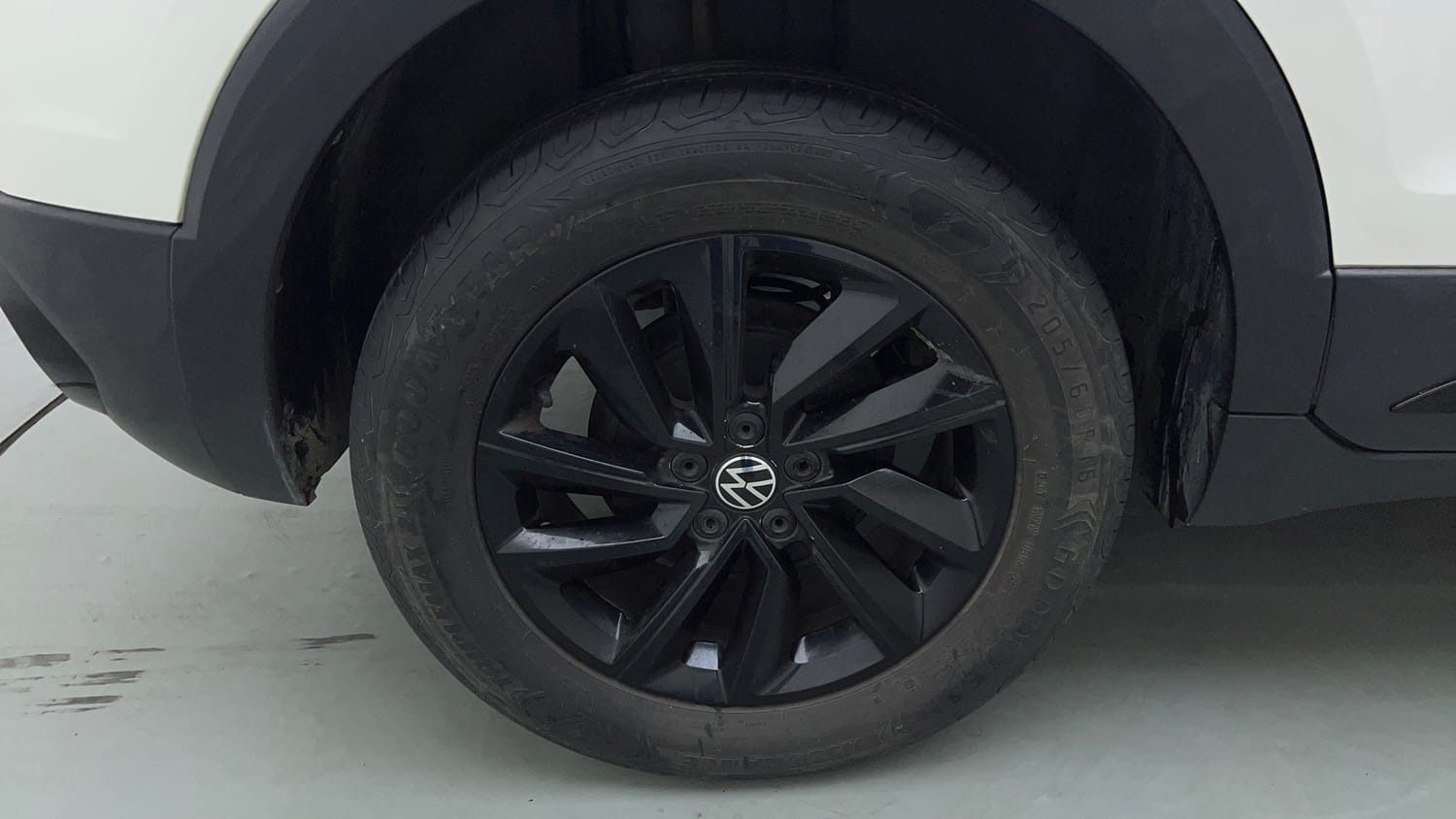 2022 Volkswagen Taigun Highline 1.0 TSI AT-33
