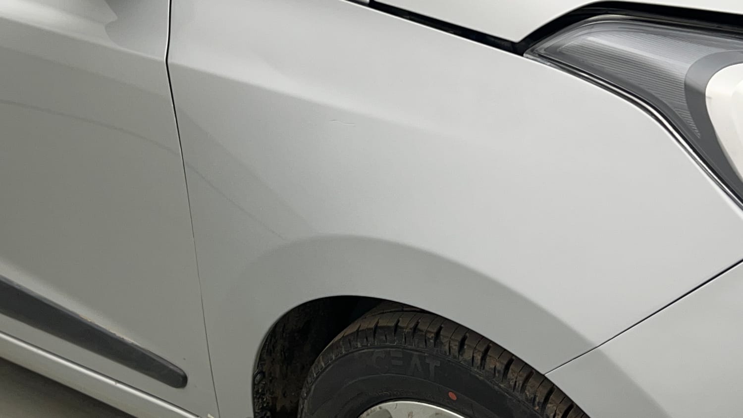 Used 2018 Hyundai Xcent SX Petrol Manual dents MINOR SCRATCH