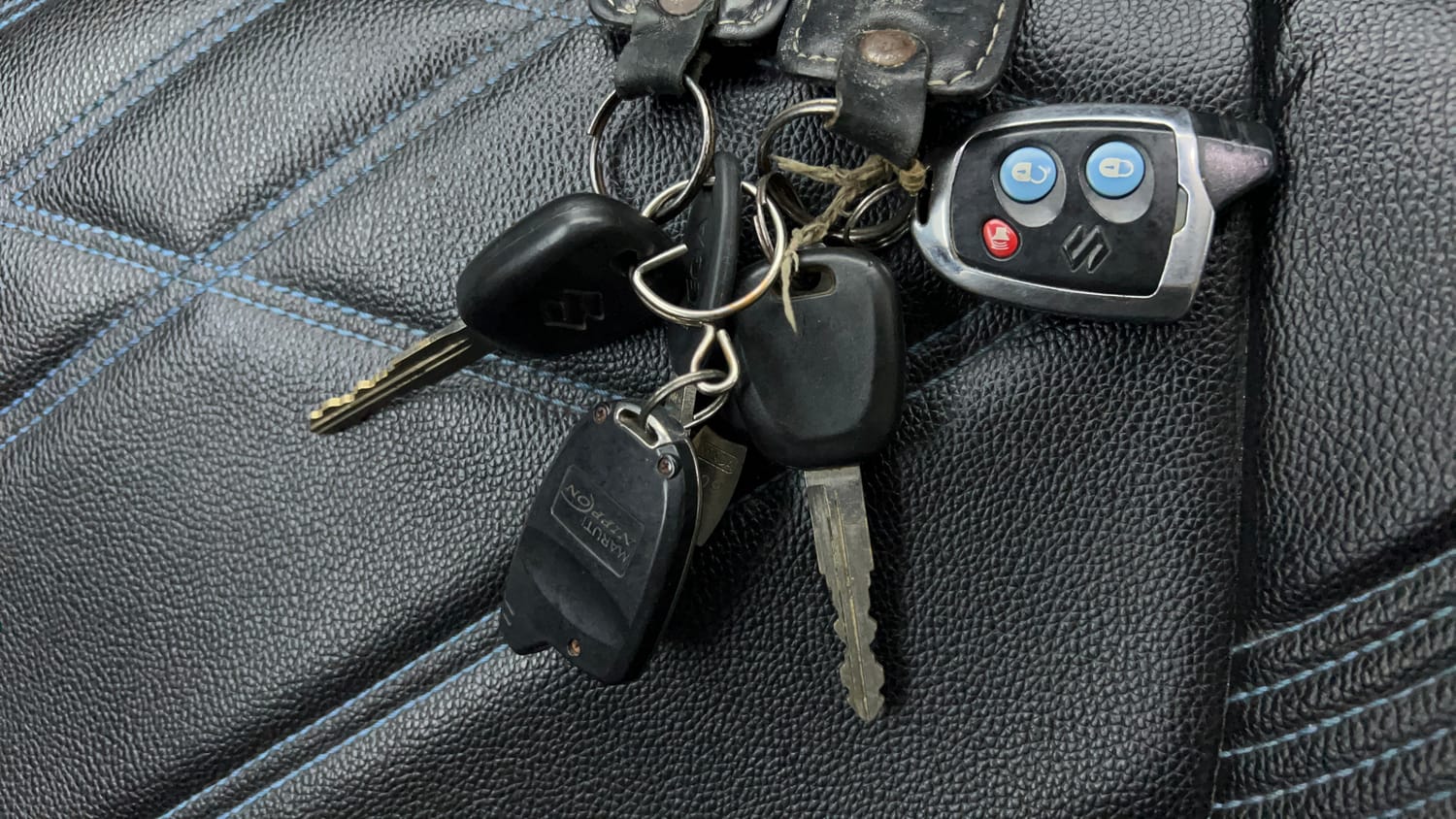 Used 2019 Maruti Suzuki Swift LXi Petrol Manual extra CAR KEY VIEW