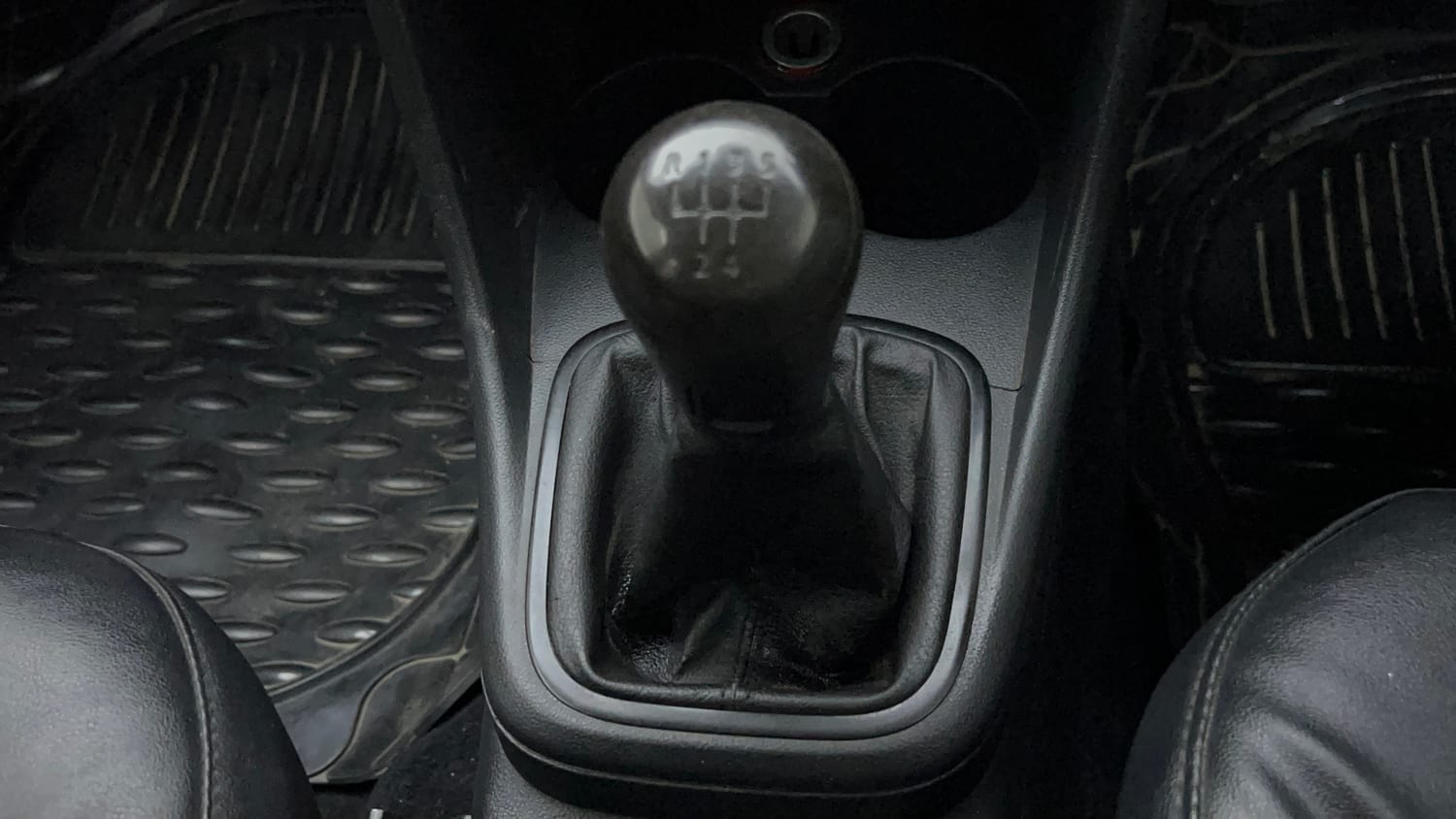 2014 Volkswagen Polo Comfortline 1.2L (P)-16