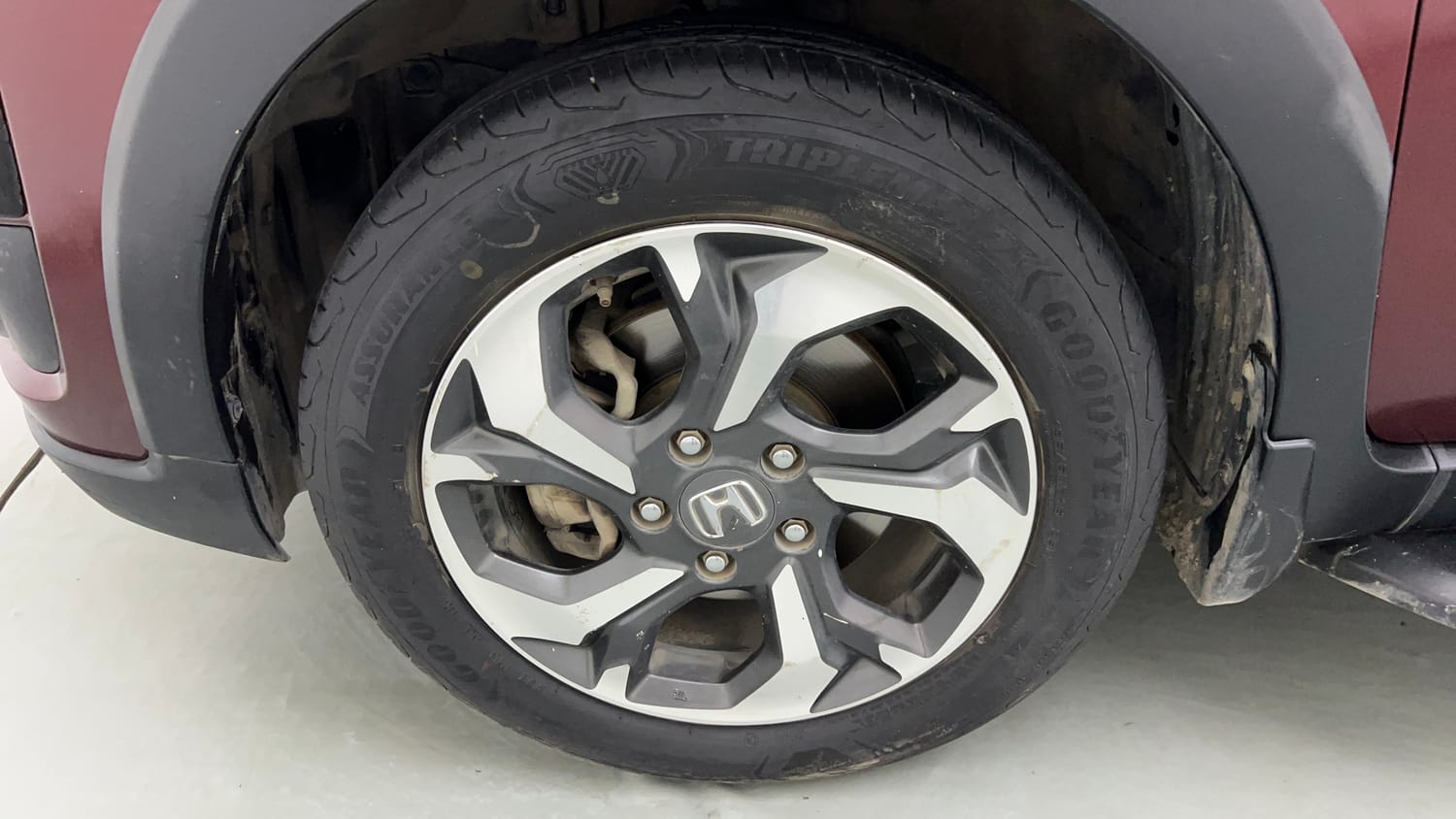 2017 Honda BR-V V CVT Petrol-35