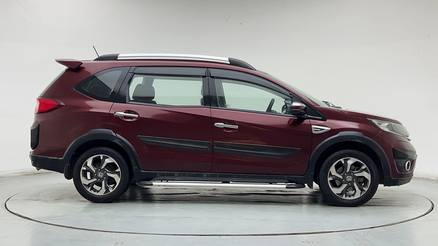 2017 Honda BR-V V CVT Petrol-5