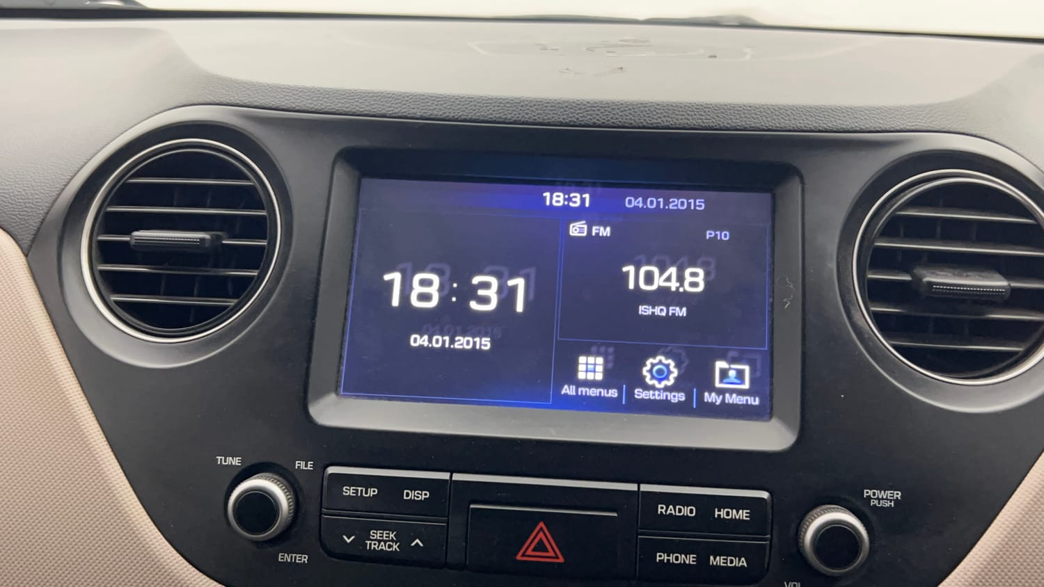 Used 2018 Hyundai Xcent SX Petrol Manual top_features Touch screen infotainment system