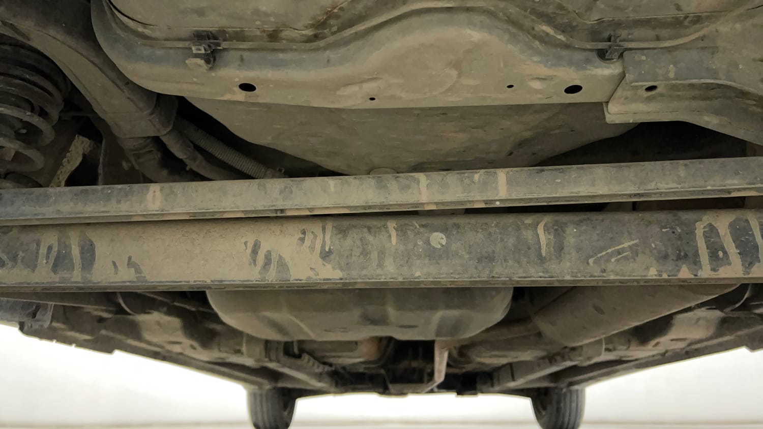 Used 2017 Hyundai Eon Magna + Petrol Manual extra REAR UNDERBODY VIEW (TAKEN FROM REAR)