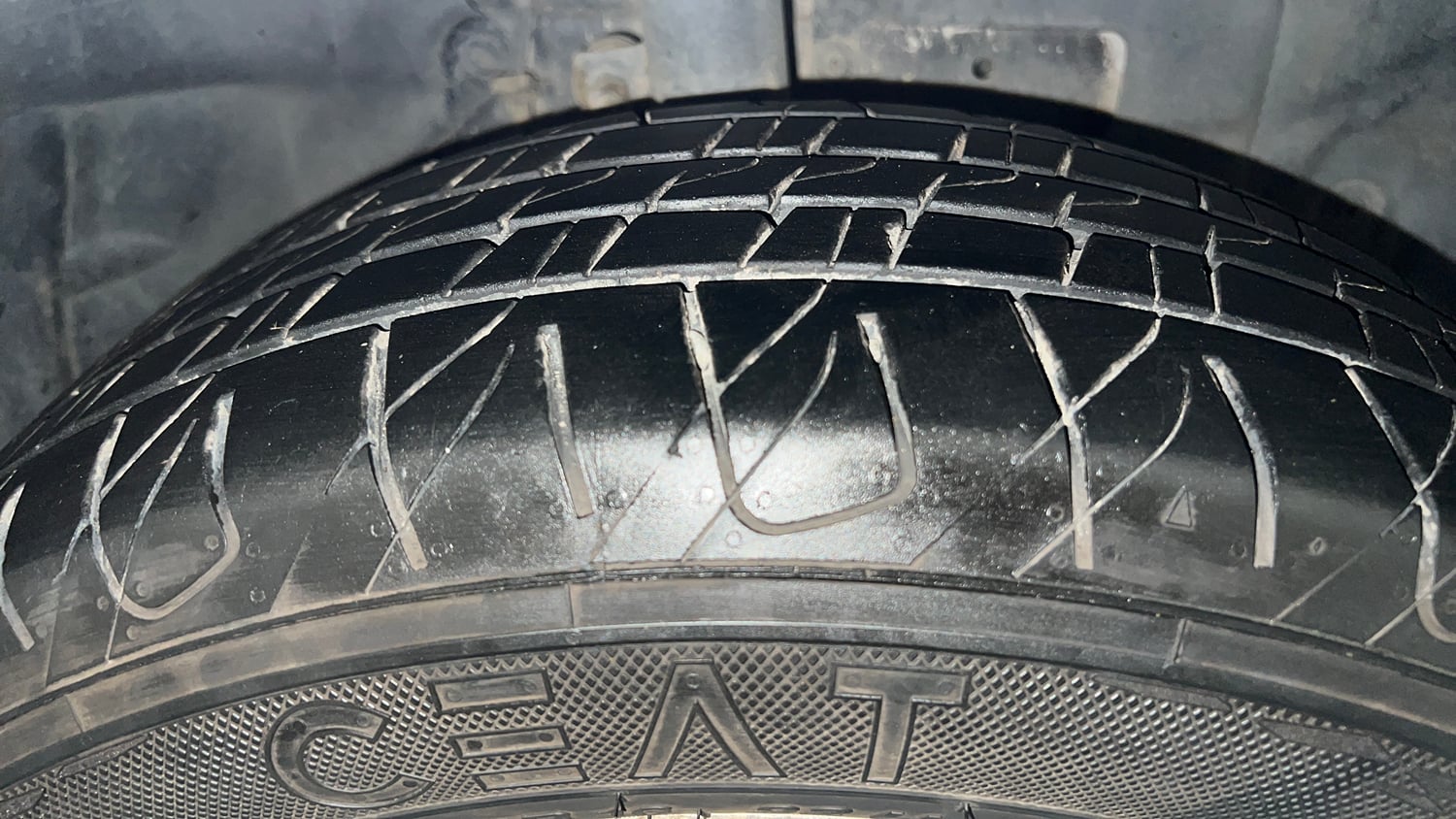 Used 2018 Ford EcoSport Titanium 1.5L Ti-VCT Petrol Manual tyres RIGHT FRONT TYRE TREAD VIEW