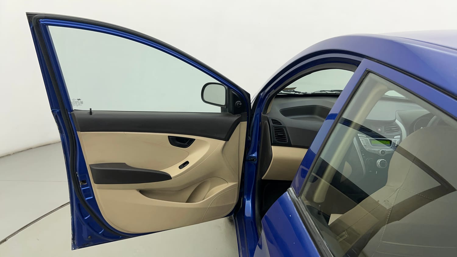 Used 2017 Hyundai Eon Magna + Petrol Manual interior LEFT FRONT DOOR OPEN VIEW