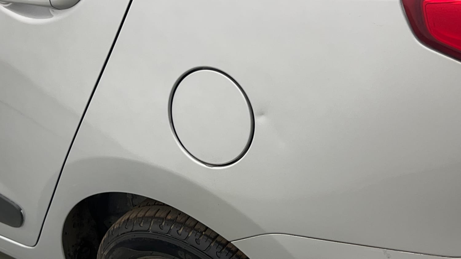 Used 2018 Hyundai Xcent SX Petrol Manual dents MINOR DENT
