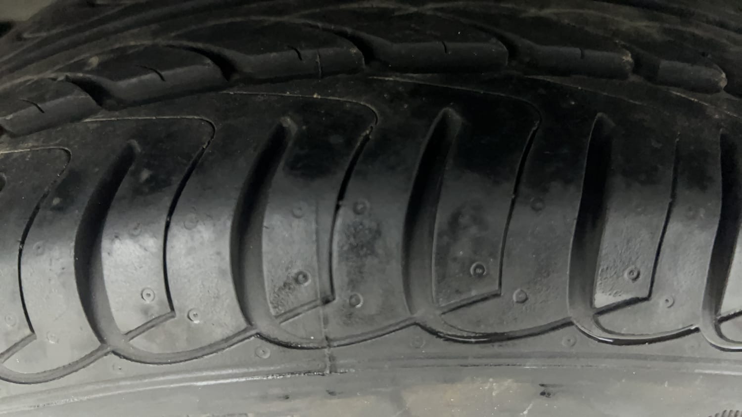 Used 2018 Tata Tiago Revotron XZA Petrol Automatic tyres RIGHT REAR TYRE TREAD VIEW