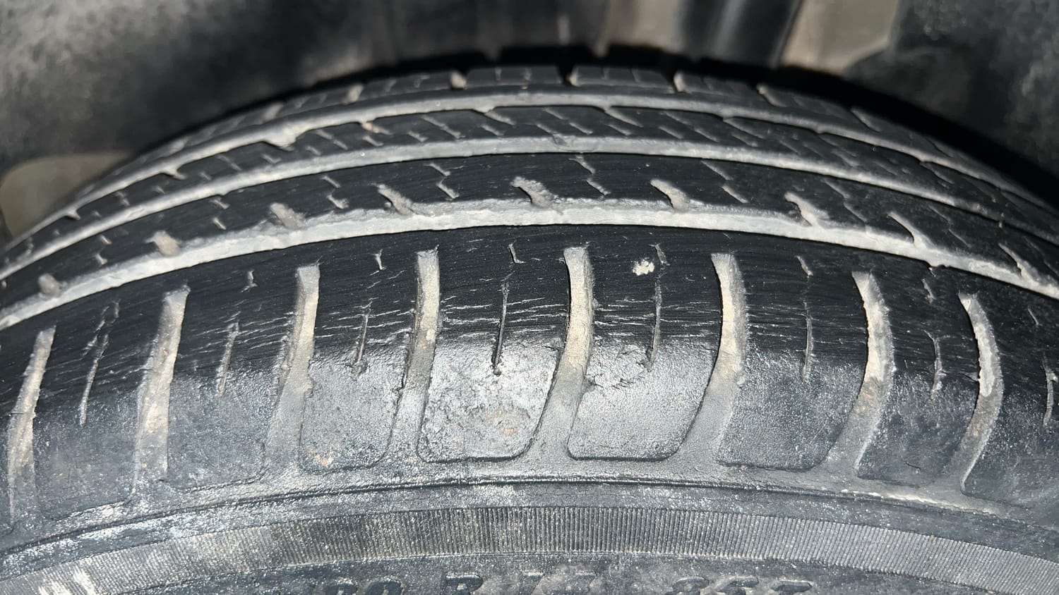 Used 2019 Maruti Suzuki Swift LXi Petrol Manual tyres LEFT REAR TYRE TREAD VIEW