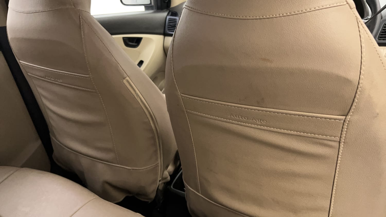Used 2017 Hyundai Eon Magna + Petrol Manual top_features Front seat pockets