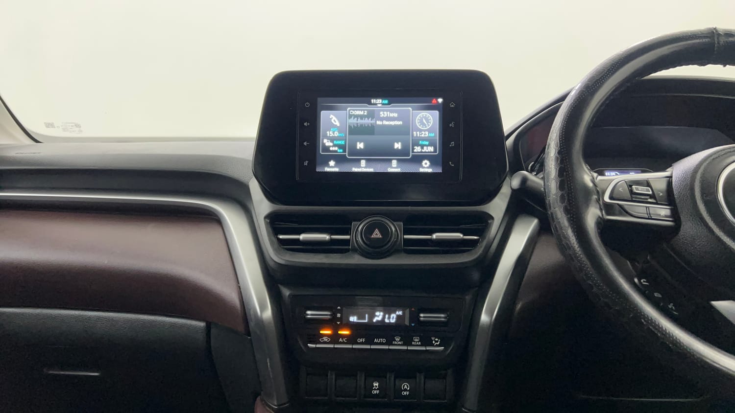 Used 2025 Maruti Suzuki Grand Vitara Delta Smart Hybrid Petrol Manual interior MUSIC SYSTEM & AC CONTROL VIEW