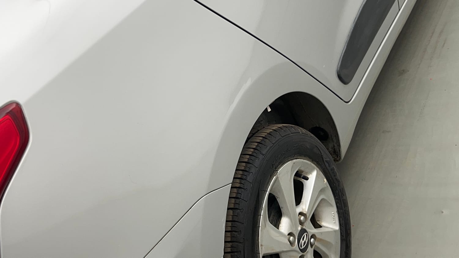 Used 2018 Hyundai Xcent SX Petrol Manual dents MINOR DENT