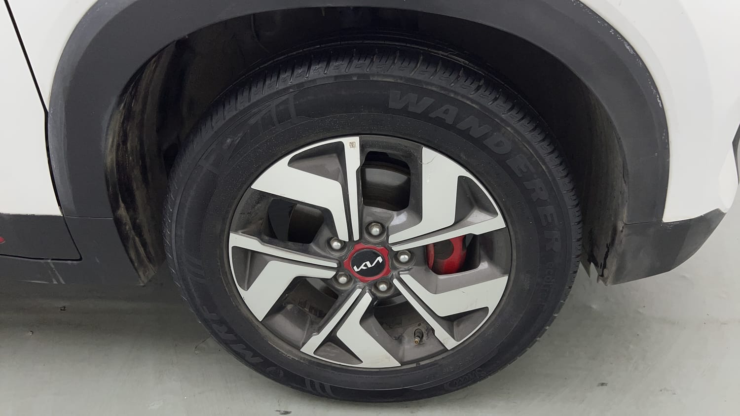2023 Kia Sonet GTX Plus 1.5 Diesel iMT-32