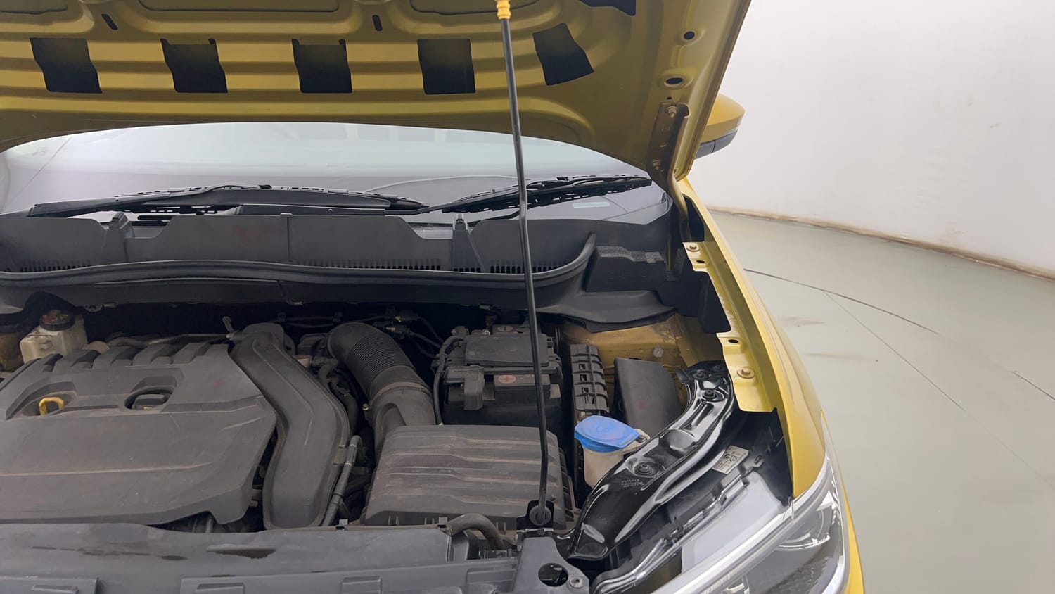 Used 2022 Volkswagen Taigun GT Plus 1.5 TSI DSG Petrol Automatic engine ENGINE LEFT SIDE HINGE & APRON VIEW