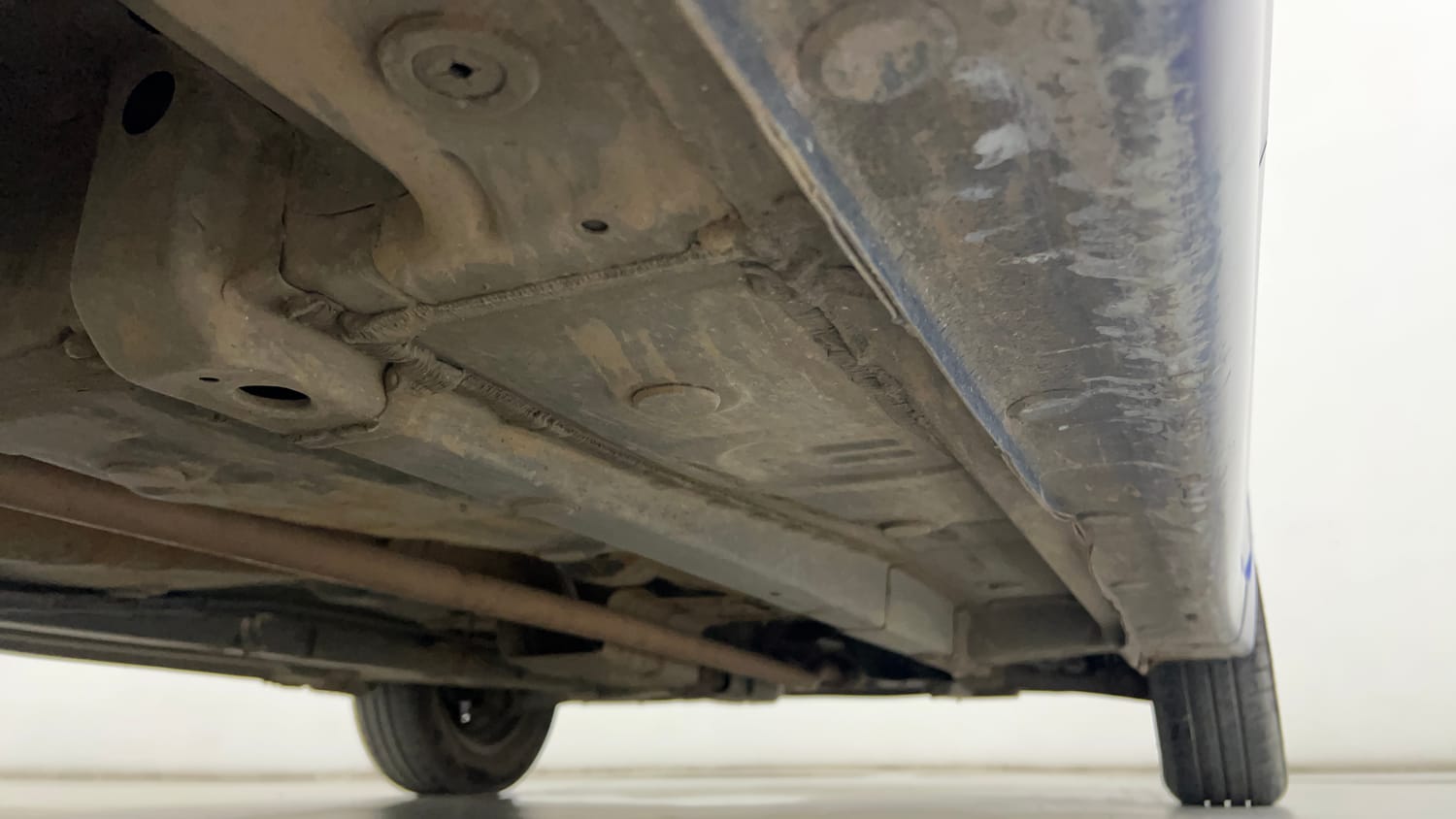 Used 2017 Hyundai Eon Magna + Petrol Manual extra REAR RIGHT UNDERBODY VIEW