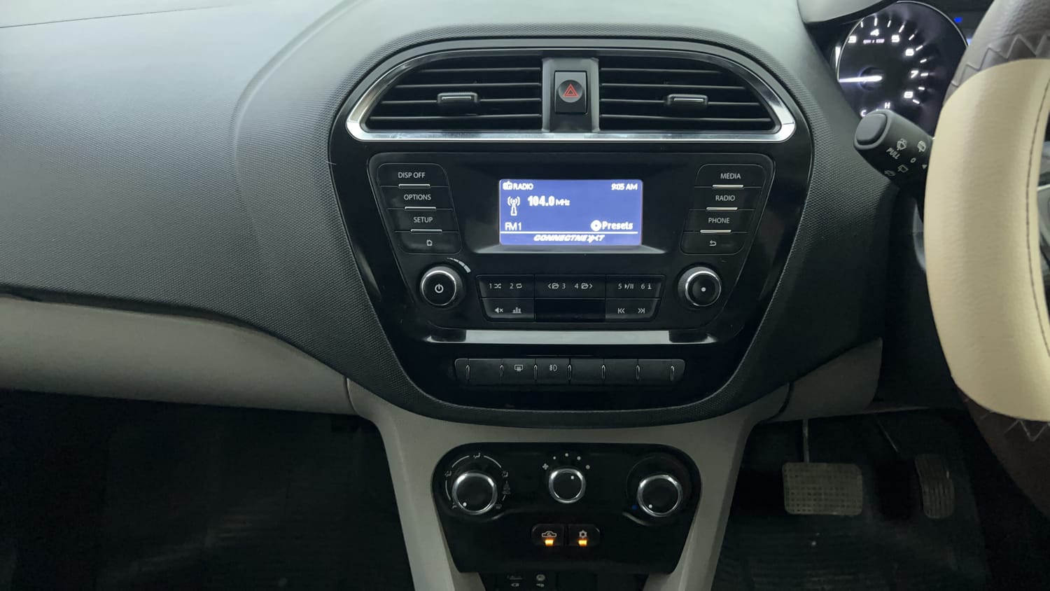 Used 2018 Tata Tiago Revotron XZA Petrol Automatic interior MUSIC SYSTEM & AC CONTROL VIEW