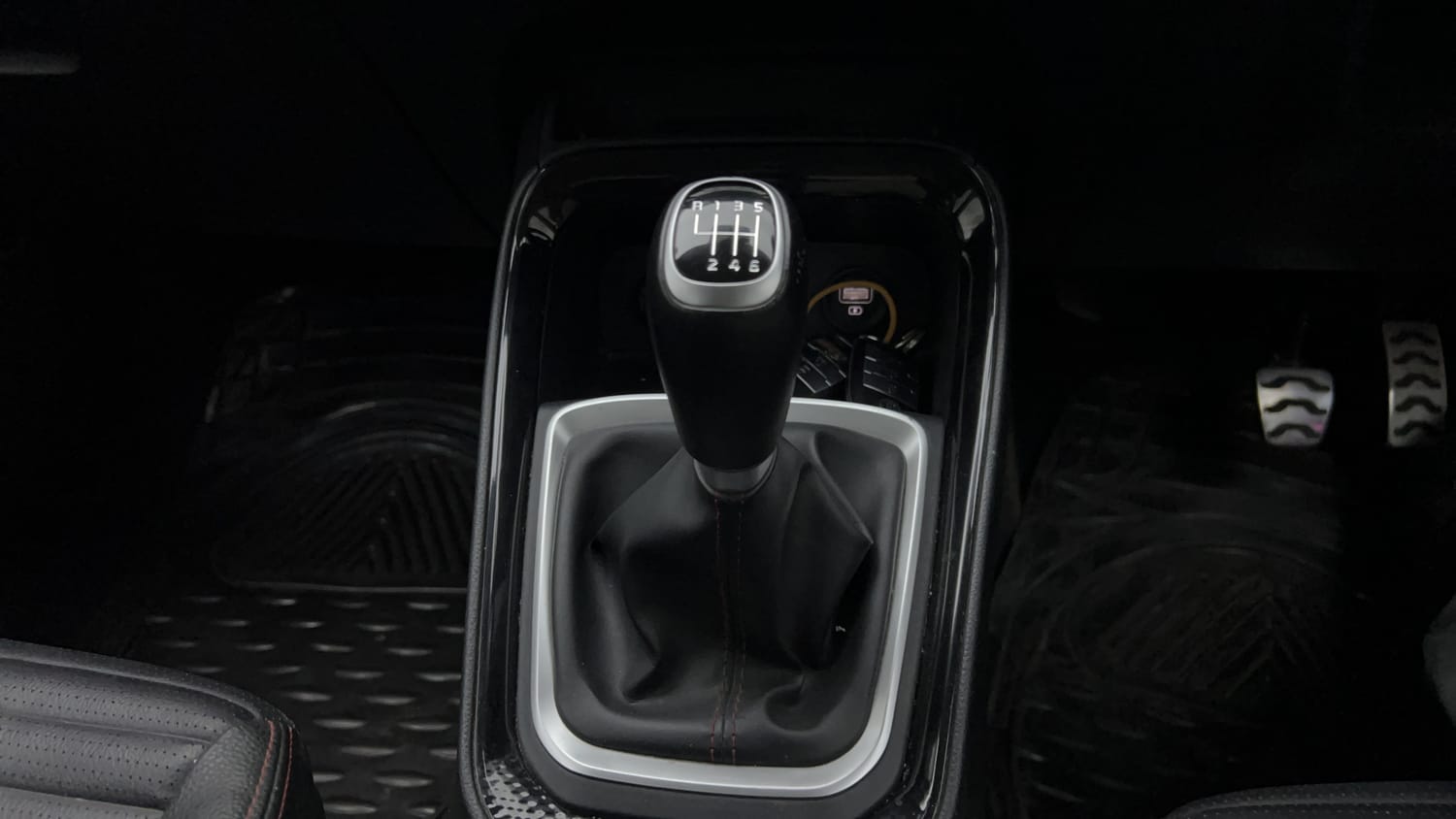 2023 Kia Sonet GTX Plus 1.5 Diesel iMT-16