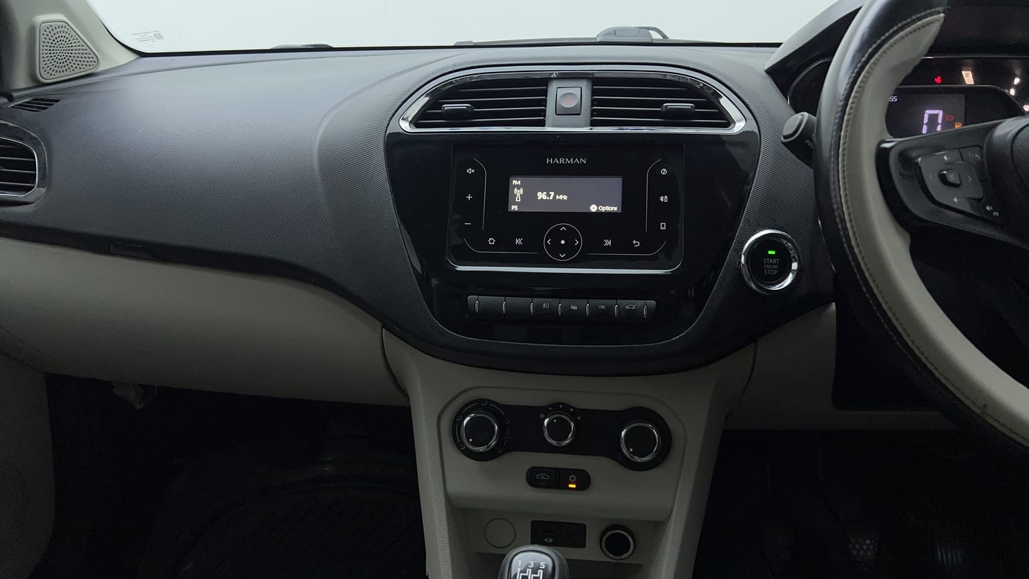 Used 2023 Tata Tigor XZ CNG Cng Manual interior MUSIC SYSTEM & AC CONTROL VIEW