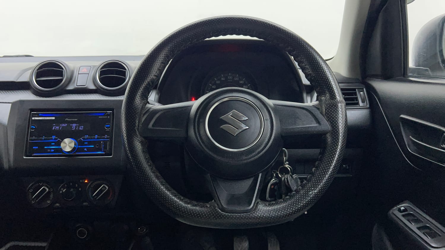 Used 2019 Maruti Suzuki Swift LXi Petrol Manual interior STEERING VIEW