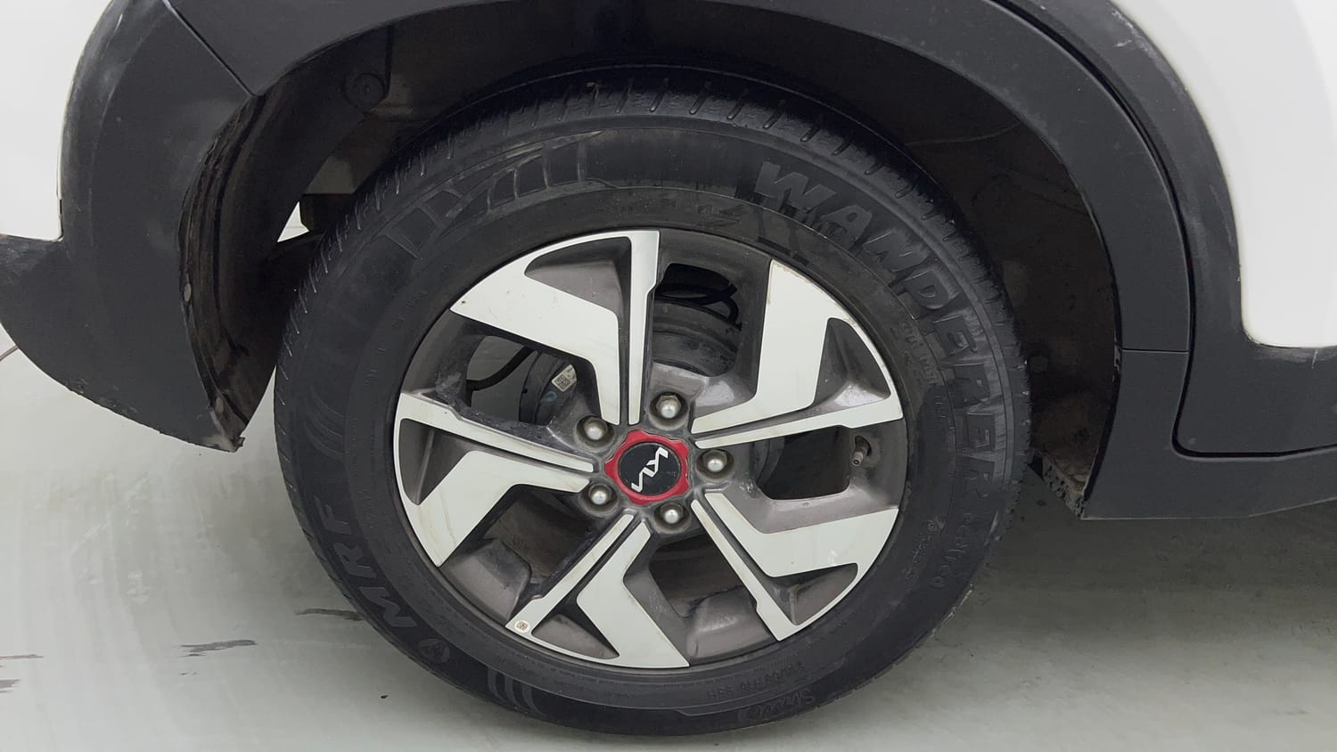 2023 Kia Sonet GTX Plus 1.5 Diesel iMT-33