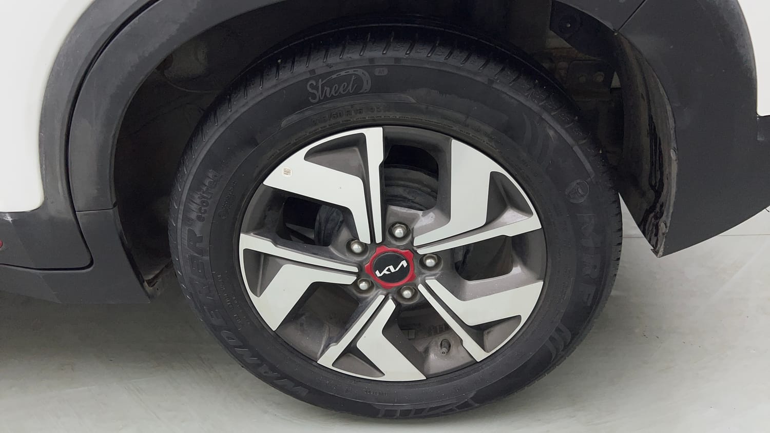 2023 Kia Sonet GTX Plus 1.5 Diesel iMT-35