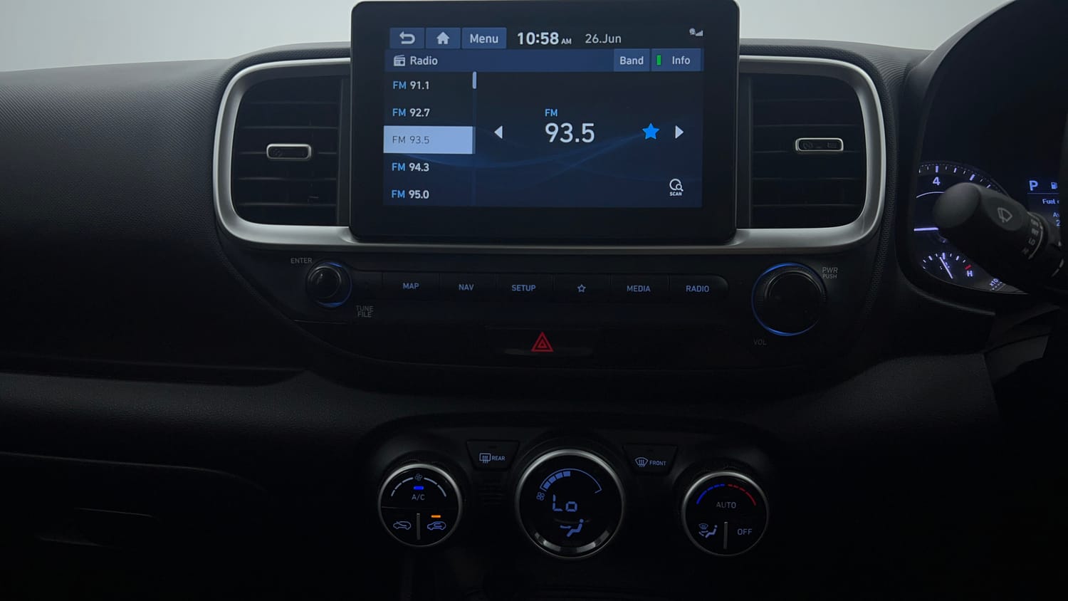 Used 2020 Hyundai Venue SX Plus 1.0 Turbo DCT Petrol Automatic top_features Integrated (in-dash) music system