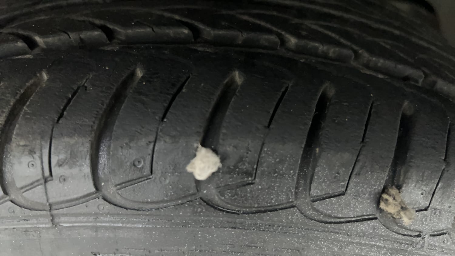 Used 2018 Tata Tiago Revotron XZA Petrol Automatic tyres RIGHT FRONT TYRE TREAD VIEW