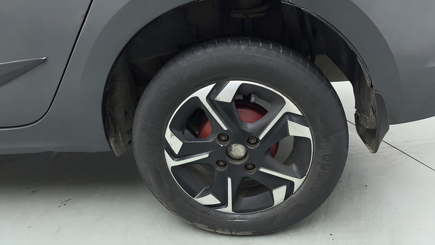 Used 2023 Tata Tigor XZ CNG Cng Manual tyres LEFT REAR TYRE RIM VIEW