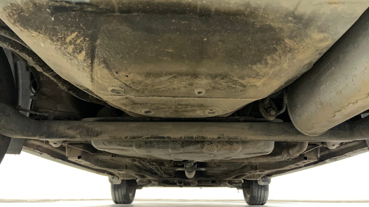 Used 2018 Tata Tiago Revotron XZA Petrol Automatic extra REAR UNDERBODY VIEW (TAKEN FROM REAR)