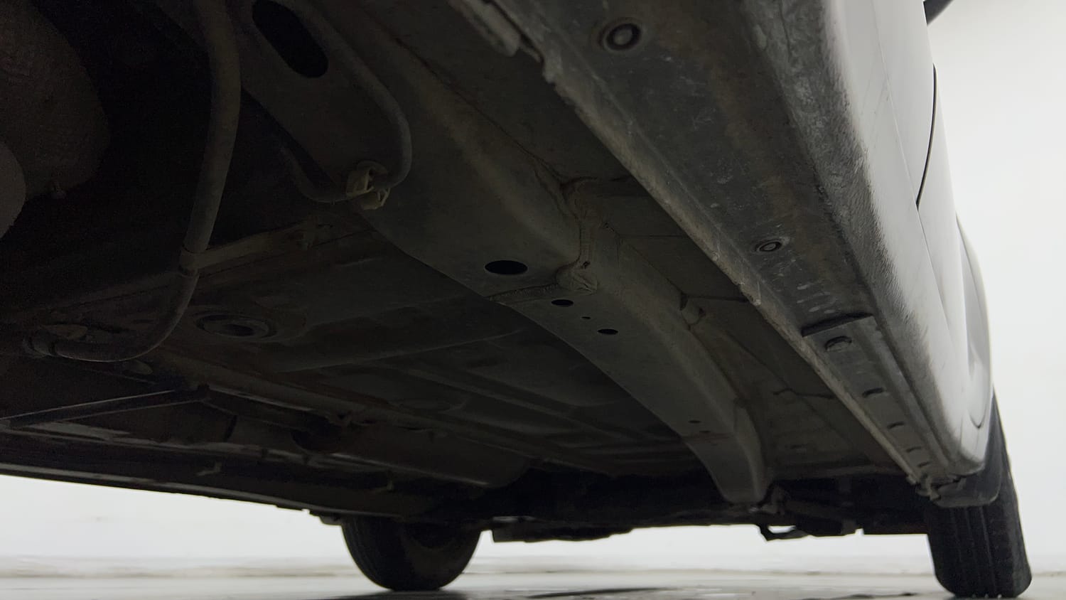 Used 2019 Maruti Suzuki Swift LXi Petrol Manual extra REAR RIGHT UNDERBODY VIEW