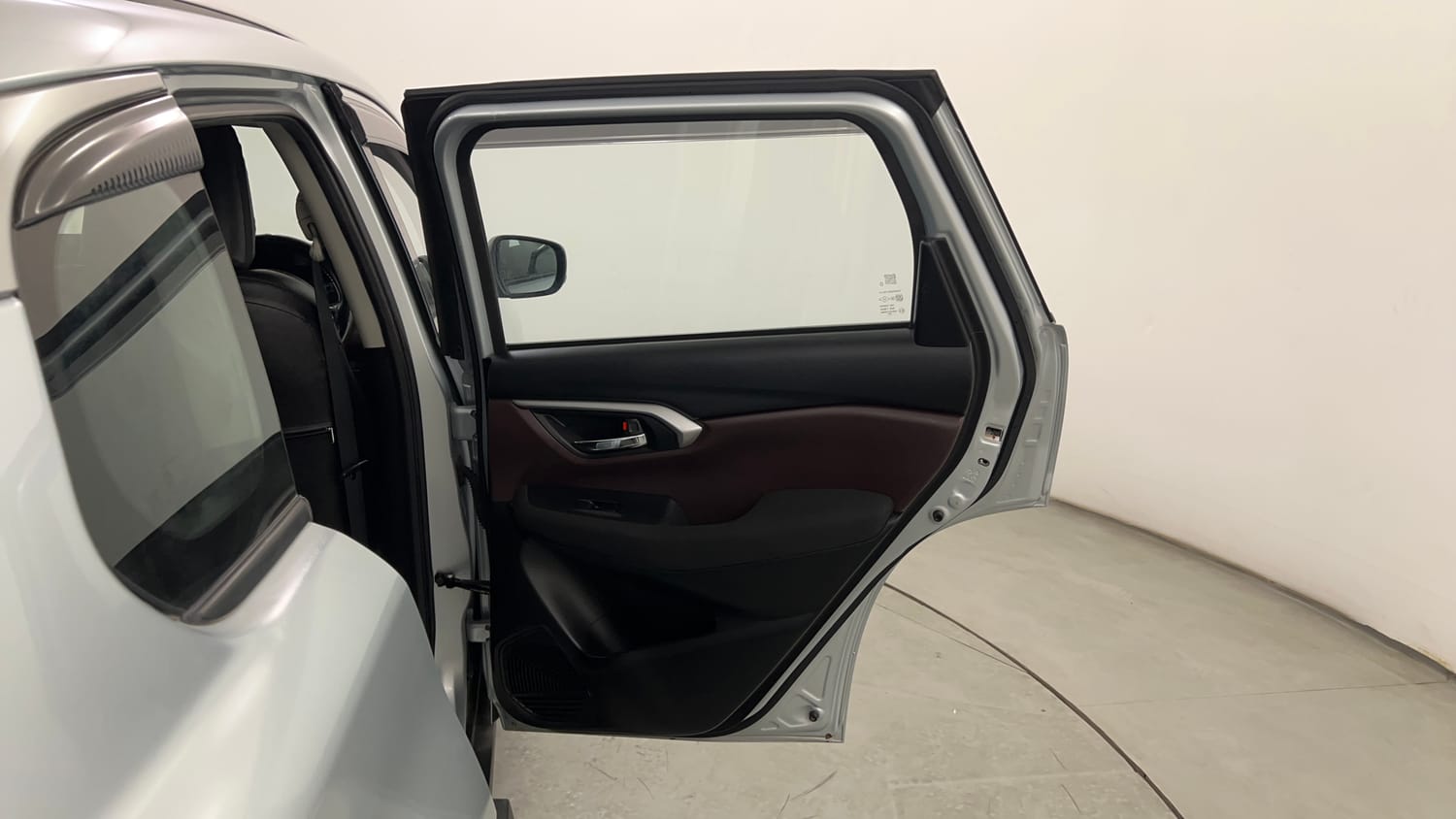 Used 2025 Maruti Suzuki Grand Vitara Delta Smart Hybrid Petrol Manual interior RIGHT REAR DOOR OPEN VIEW