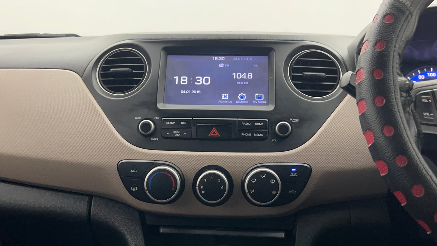 Used 2018 Hyundai Xcent SX Petrol Manual interior MUSIC SYSTEM & AC CONTROL VIEW