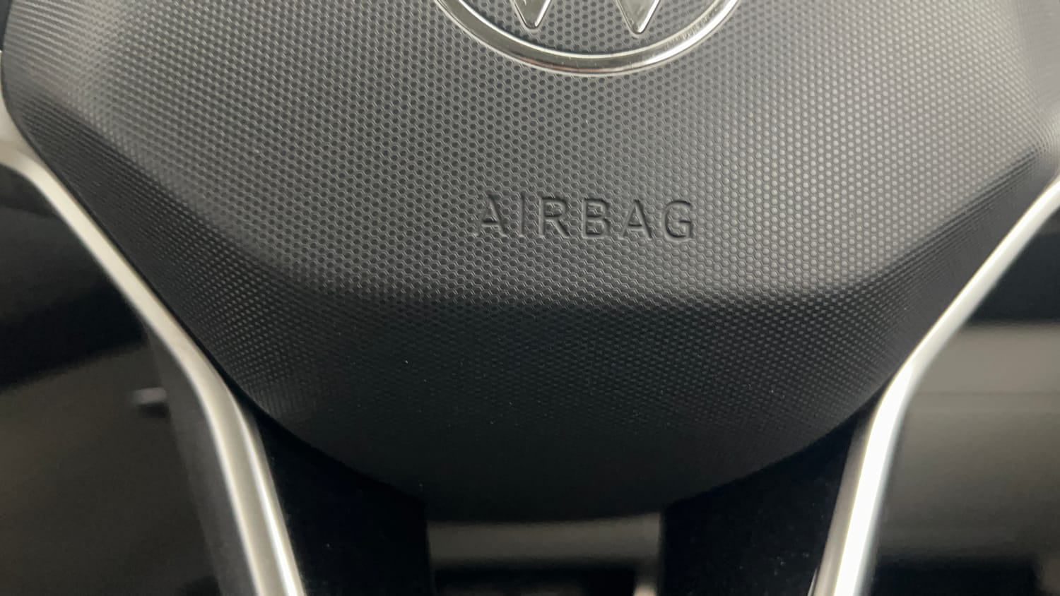 Used 2022 Volkswagen Taigun GT Plus 1.5 TSI DSG Petrol Automatic top_features Airbags