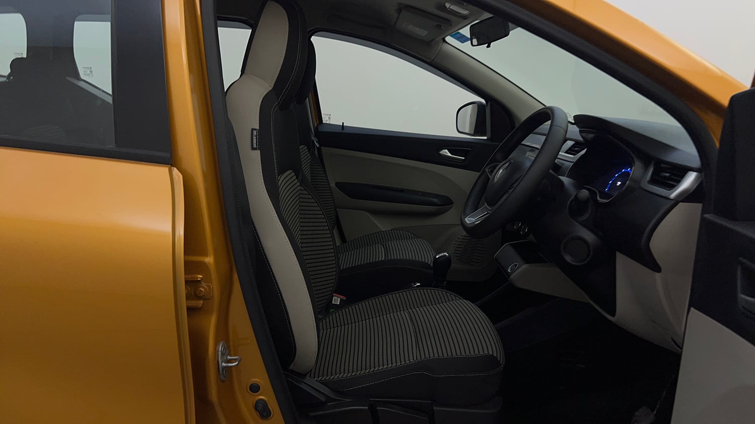 Used 2023 Renault Triber RXZ EASY-R AMT Petrol Automatic interior RIGHT SIDE FRONT DOOR CABIN VIEW