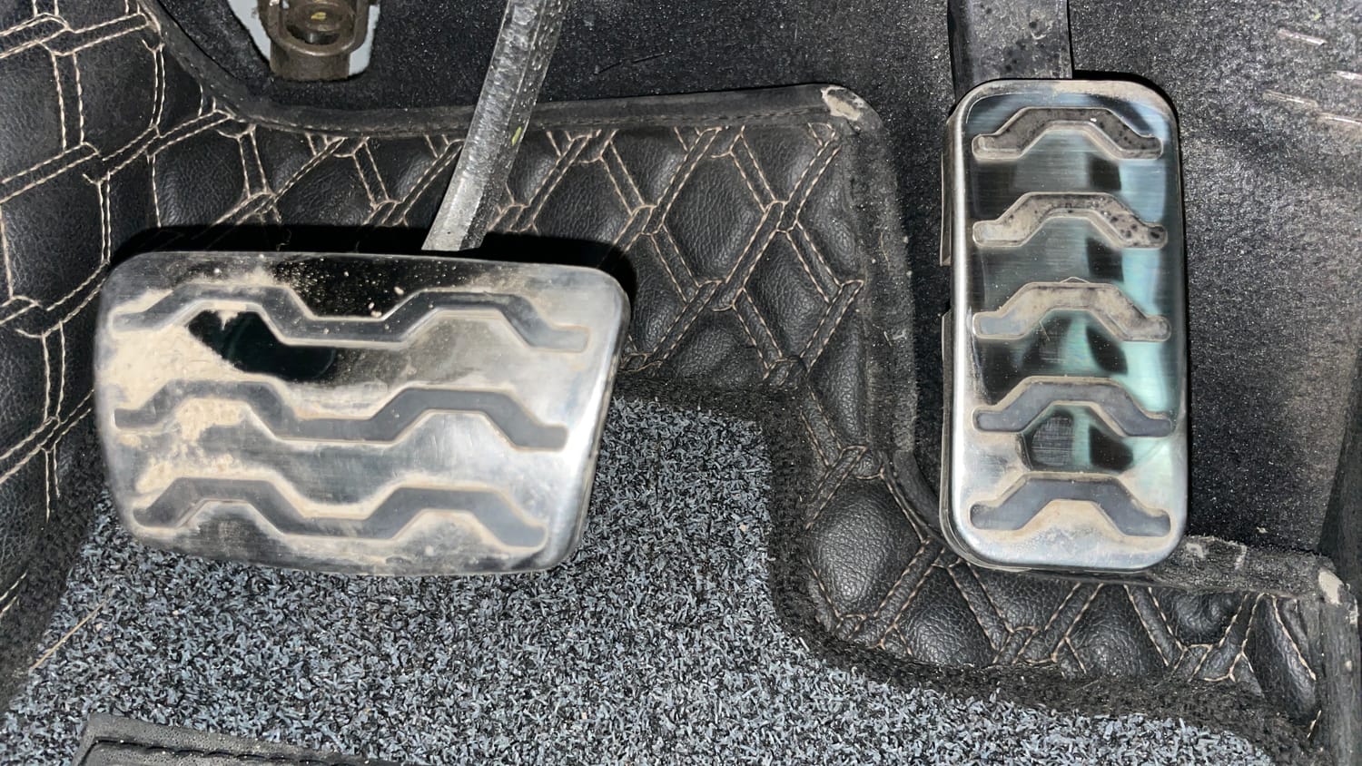 Used 2023 Kia Seltos GTX Plus 1.4 DCT Petrol Automatic interior PEDALS VIEW