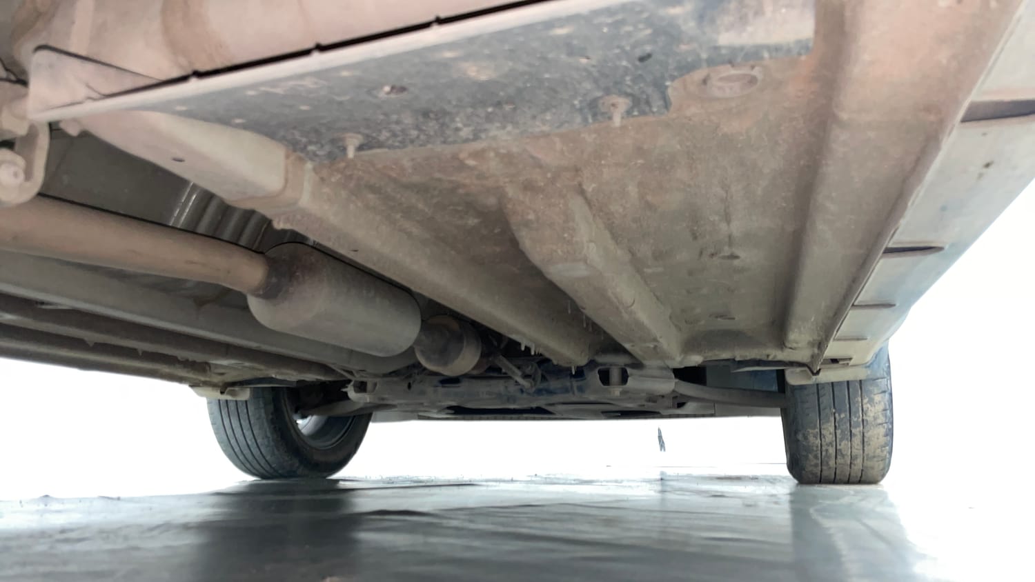 Used 2023 Kia Seltos GTX Plus 1.4 DCT Petrol Automatic extra REAR RIGHT UNDERBODY VIEW
