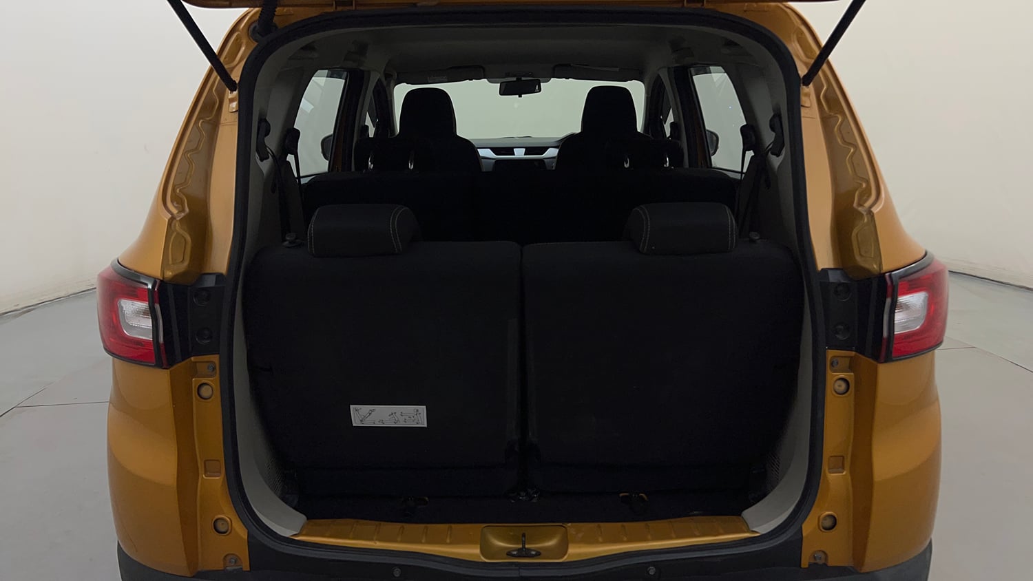 Used 2023 Renault Triber RXZ EASY-R AMT Petrol Automatic interior DICKY INSIDE VIEW