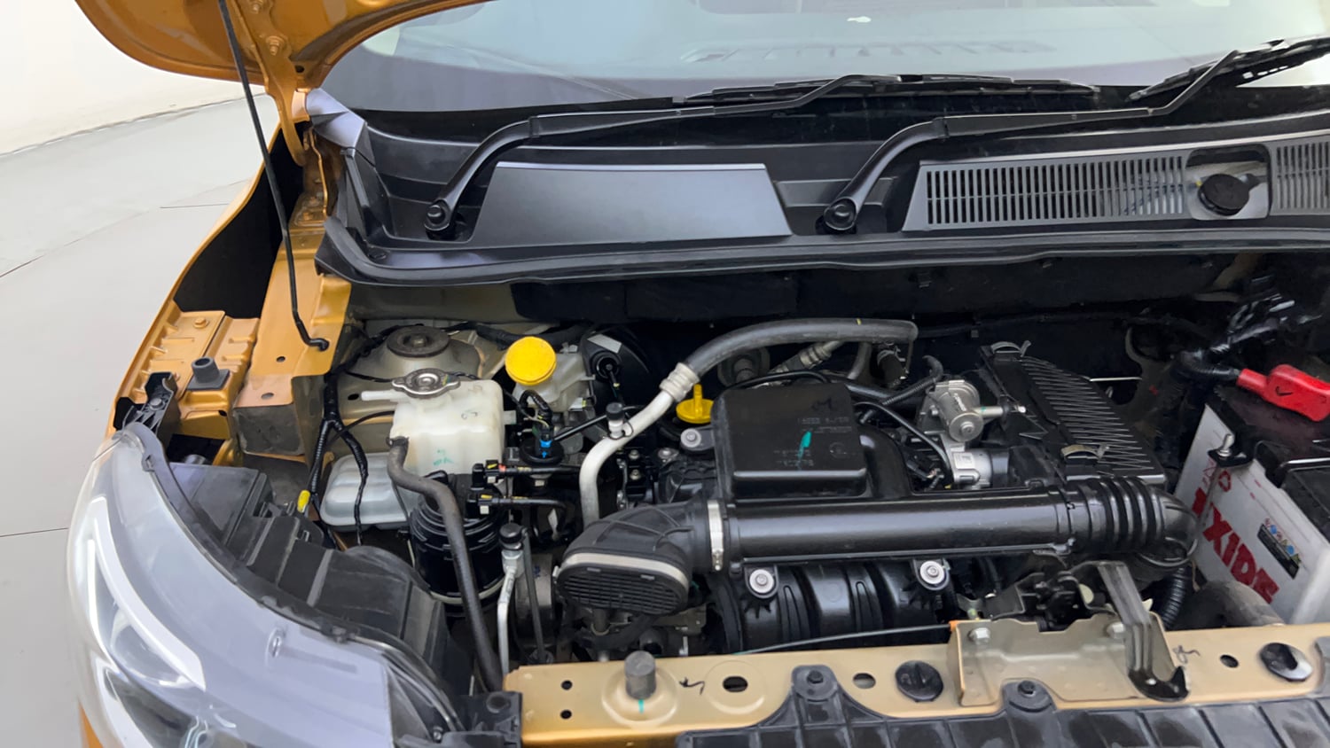 Used 2023 Renault Triber RXZ EASY-R AMT Petrol Automatic engine ENGINE RIGHT SIDE HINGE & APRON VIEW