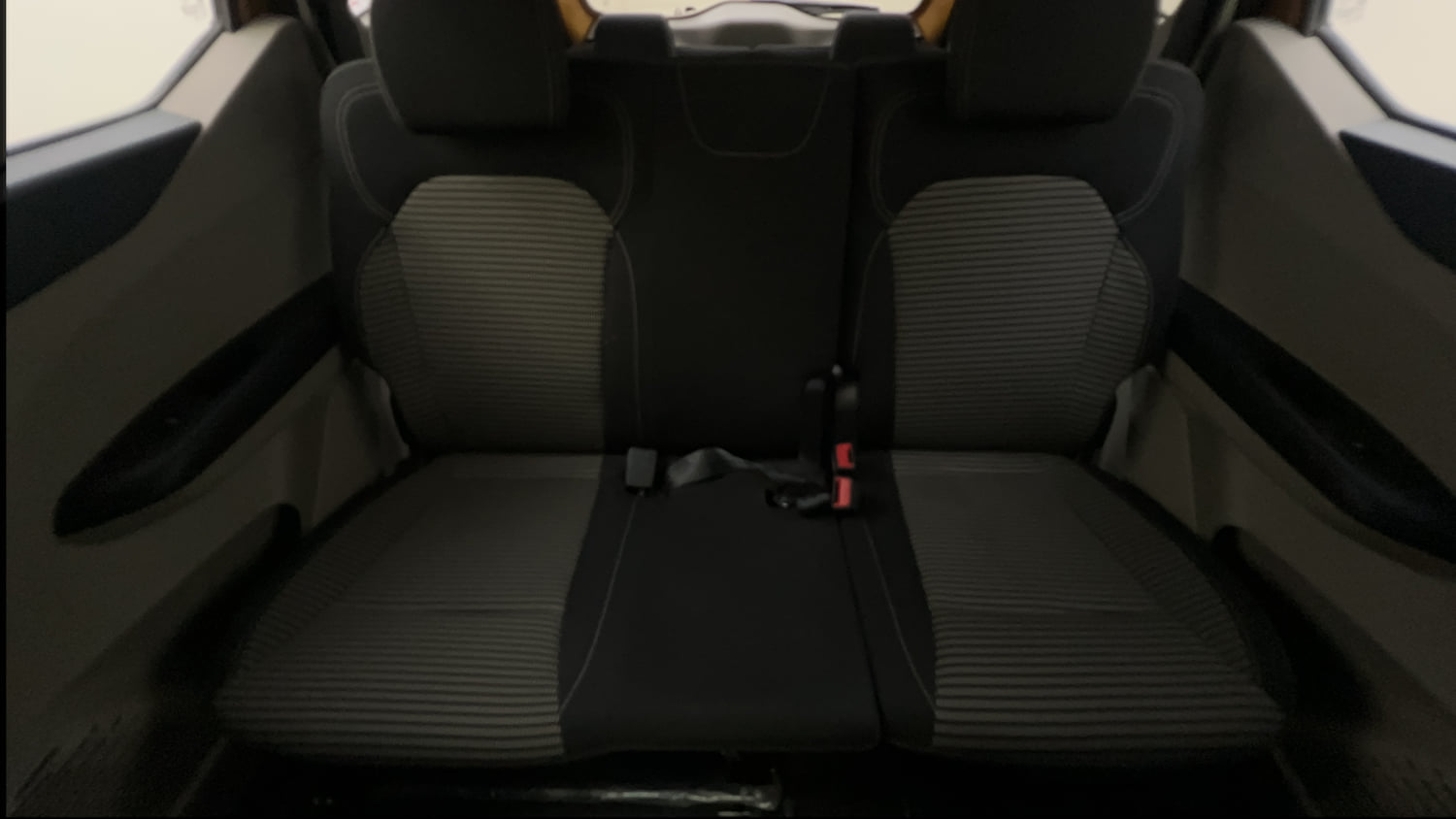 Used 2023 Renault Triber RXZ EASY-R AMT Petrol Automatic interior REAR SEAT CONDITION VIEW