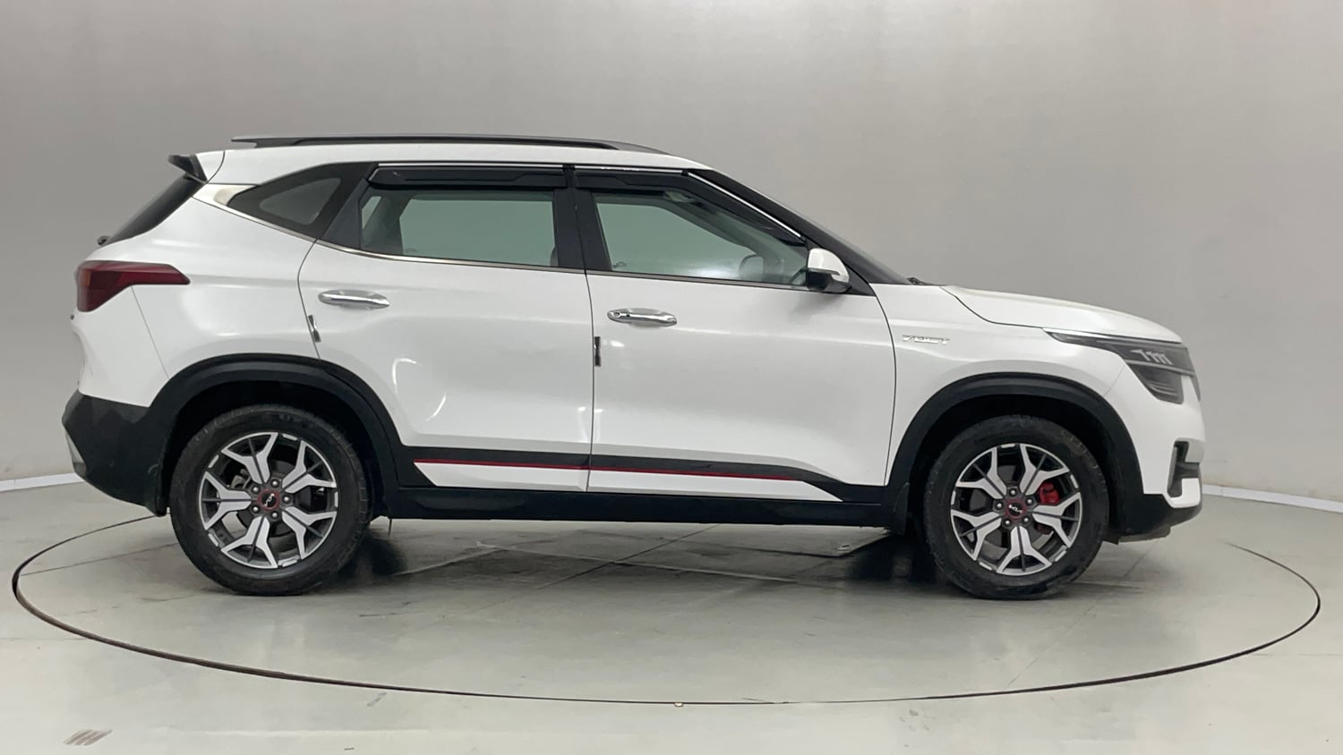 Used 2023 Kia Seltos GTX Plus 1.4 DCT Petrol Automatic exterior RIGHT SIDE VIEW