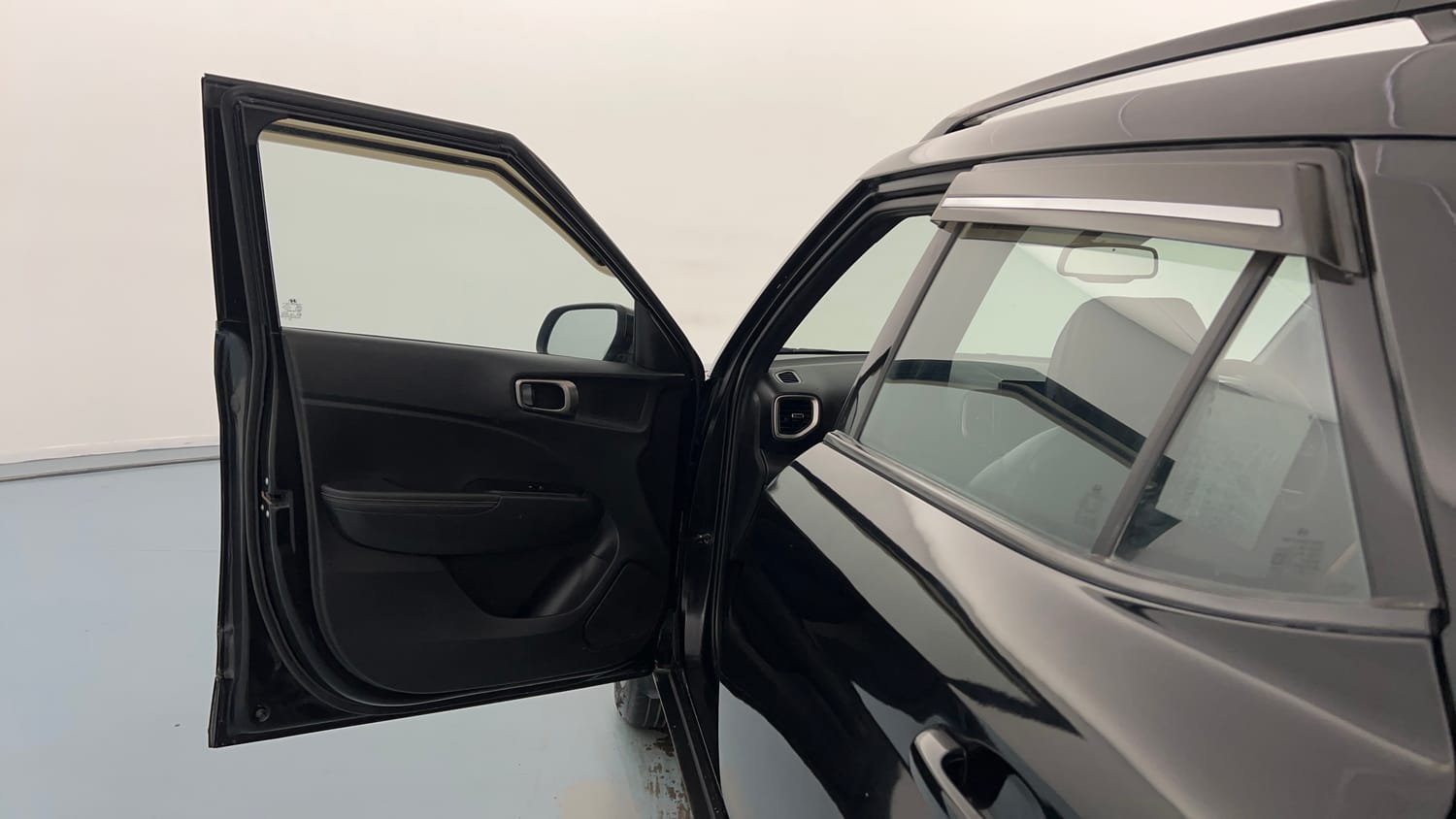 Used 2023 Hyundai Venue SX 1.2 MT Knight Edition Petrol Manual interior LEFT FRONT DOOR OPEN VIEW